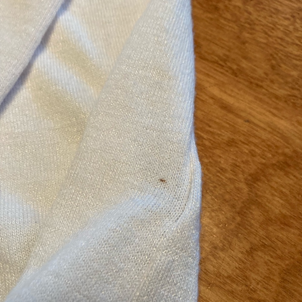 GAP lace-up sleeve l/s t-shirt. Cute & comfy white top. Excellent pre-loved - Picture 8 of 8